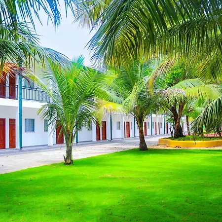 Reecha Resort & Hotel Kilinochchi Exterior foto